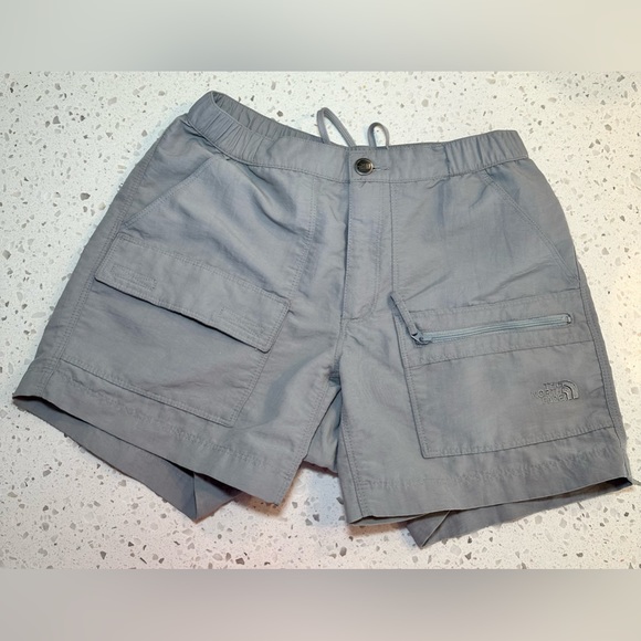 THE NORTH FACE WOMEN’S XS NYLON CARGO OUTDOORS CASUAL HIKING SHORTS KHAKI GREY - Picture 2 of 13